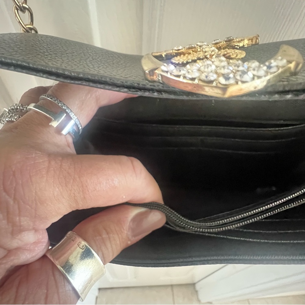 Black faux leather wallet with removable chain - Picture 3 of 6